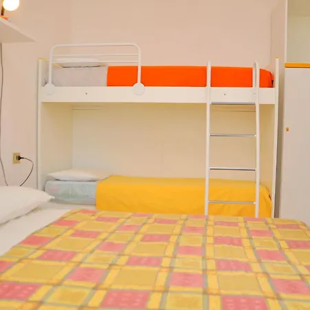 Well-equipped 1 Bedroom Flat For Up To 6 Guests Apartmán Bibione