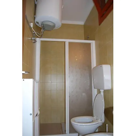 Διαμέρισμα Well-equipped 1 Bedroom Flat For Up To 5 Guests *